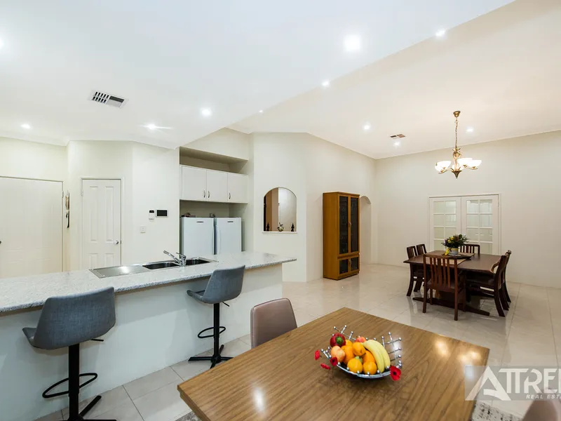 SUPER FAMILY HOME + PARK YOUR VAN/TOYS IN SANCTUARY WATERS