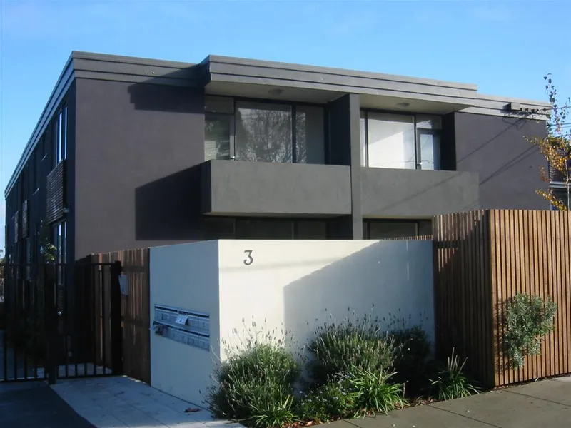 Spacious Apartment in Prime Location