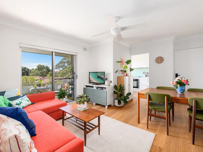 Sun drenched top floor apartment in the heart of Dulwich Hill