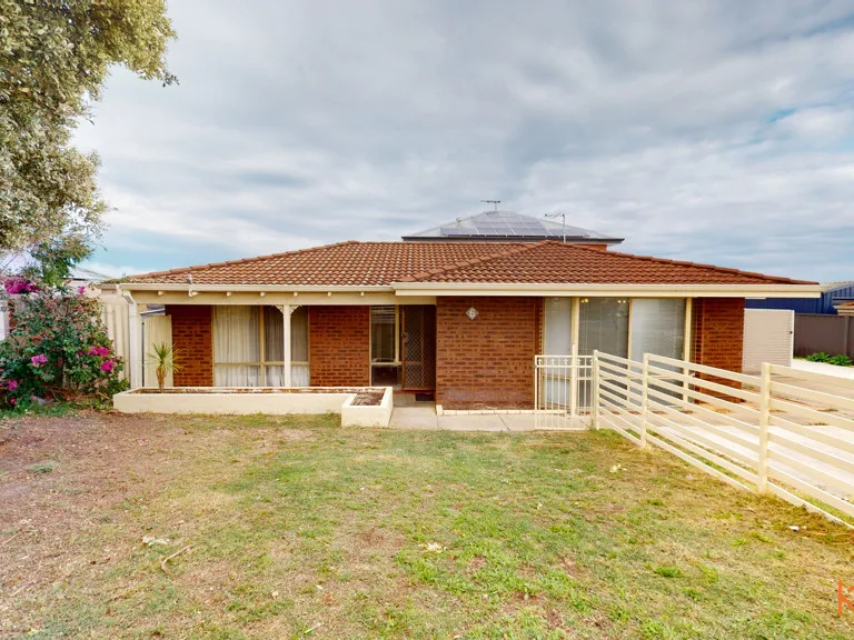 Charming and comfortable living!