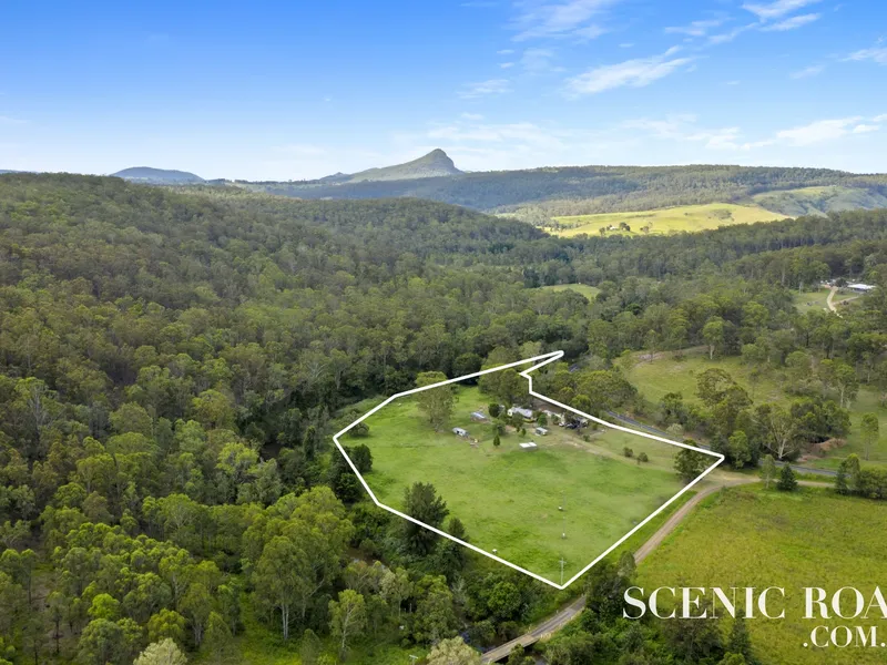 8.7 Acres, Dual Living, Bore, 500m Creek Frontage, Epic Surrounds