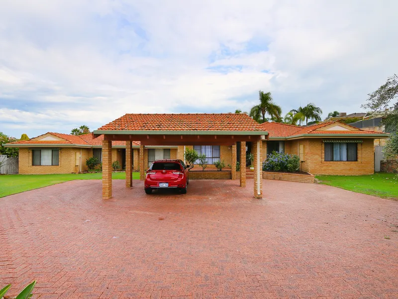 Options Galore with Two Homes on One Title!
