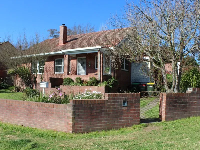 THREE BEDROOM HOME IN BEGA