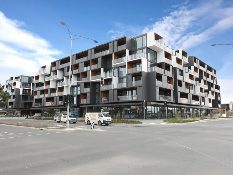 For health and safety please contact catie@sweeneyea.com.au for private inspections.