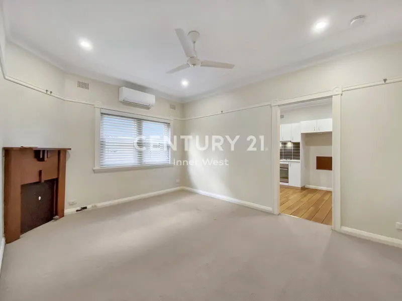 Large apartment, Great Location