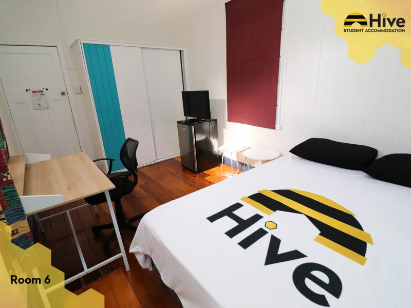 1-2 Weeks rent free: Accommodation Close to ALDI & QUT Kelvin Grove! 