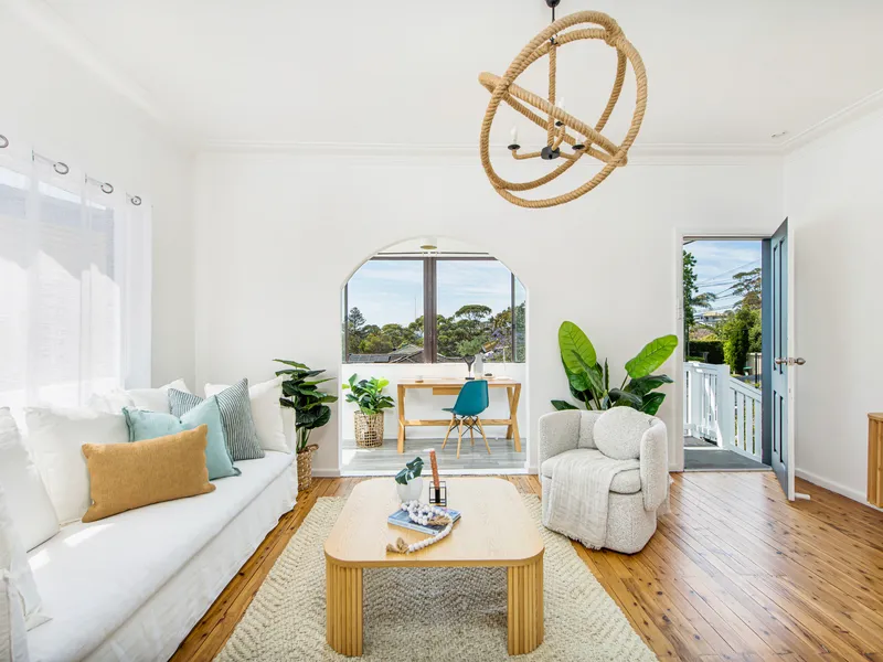 Ocean and district views in quiet Dee Why location