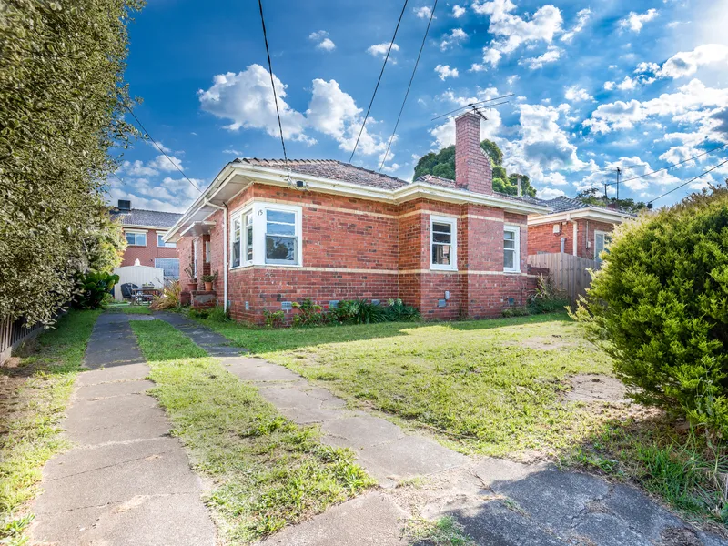 Ideally Located One Bedroom Apartment!