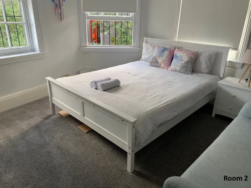 1 WEEK FREE RENT - Room in a shared accomodation