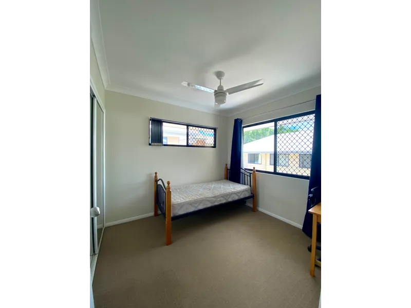 STUDENT ACCOMODATION - 1 x SINGLE ROOM SHARED BATHROOM @ $170PW EACH REMAINING