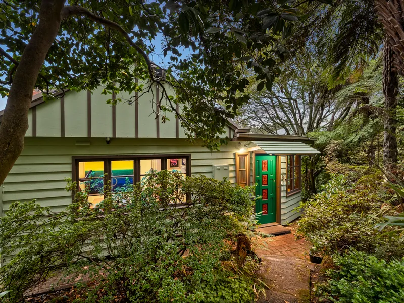 A private oasis in lush, leafy neighbourhood