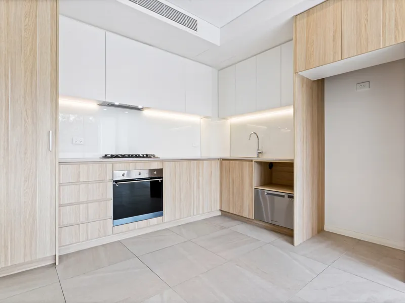 Two spacious bedrooms available in Wolli Creek