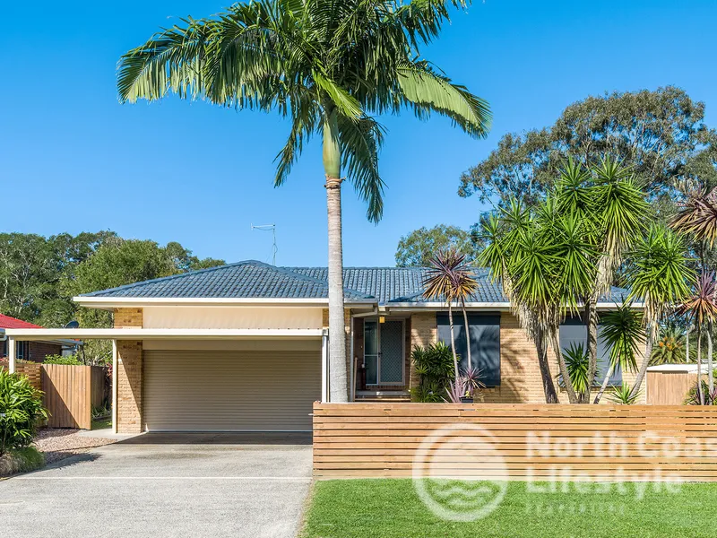 Direct Golf Course Access-Family Home