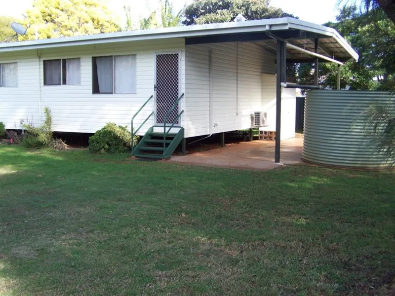 Neat Tidy Unit located in Kumbia