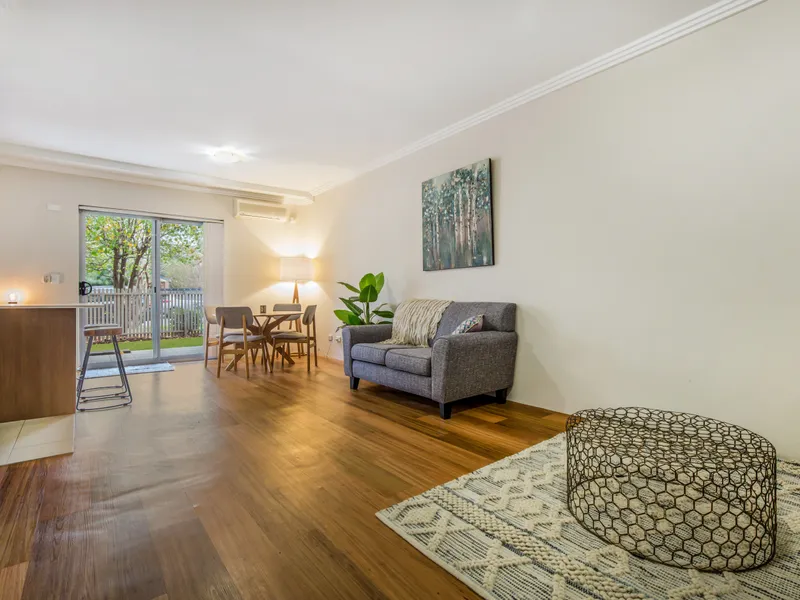 Unique Ground Floor Apartment With Courtyard 