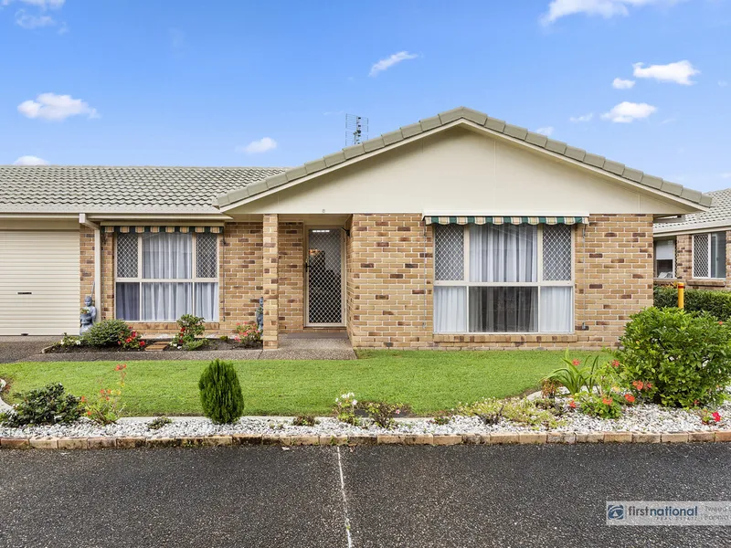 Quiet, easy to maintain flat level villa