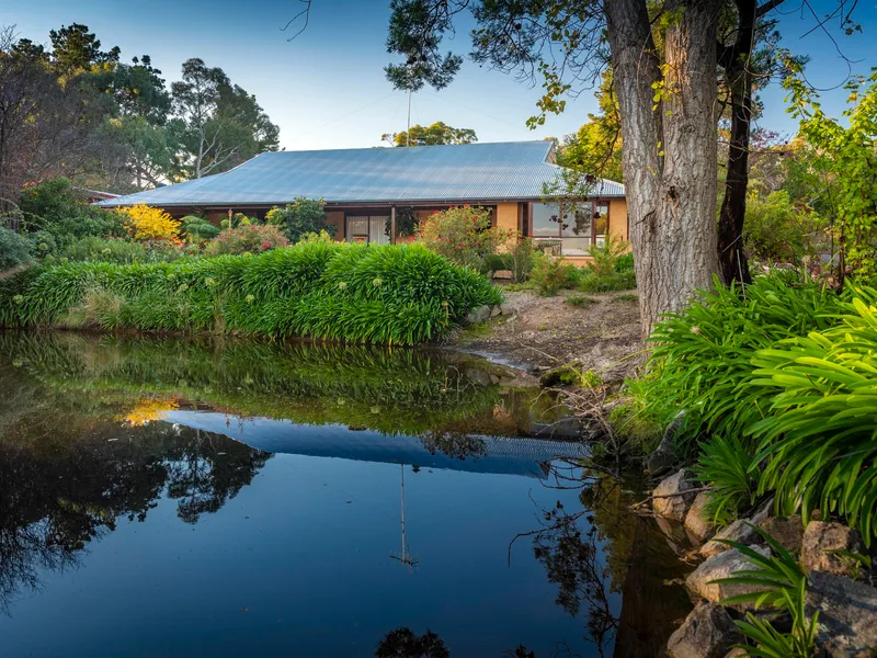 AN ENVIABLE LIFESTYLE AWAITS, MINUTES FROM CANBERRA AND QUEANBEYAN!