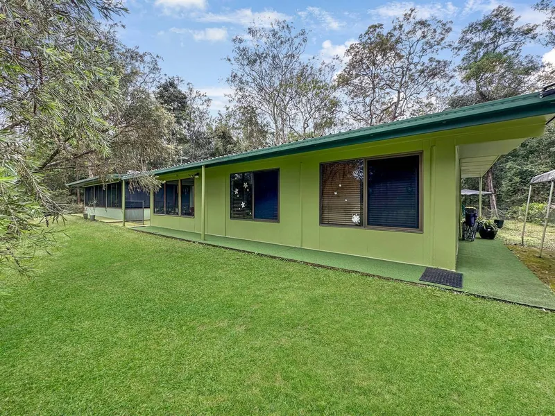 Stunning Acreage Property at the End of a Quiet Cul-De-Sac