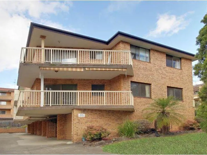 PEACEFUL LIVING CLOSE TO EVERY CONVENIENCE