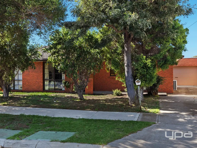 Attractive, Spacious & Highly Sought After