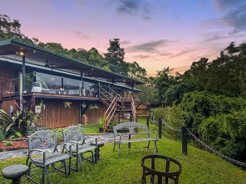 Ultra Private Home on 2 Acres With Stunning Views