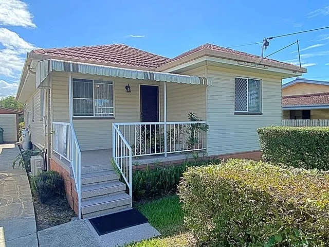 Lifestyle or investment or development - up to 1,289m2 of land!