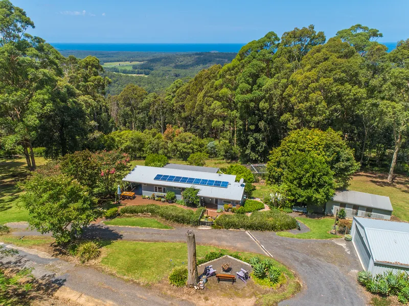 ECO FRIENDLY RURAL COTTAGE WITH OCEAN VIEWS