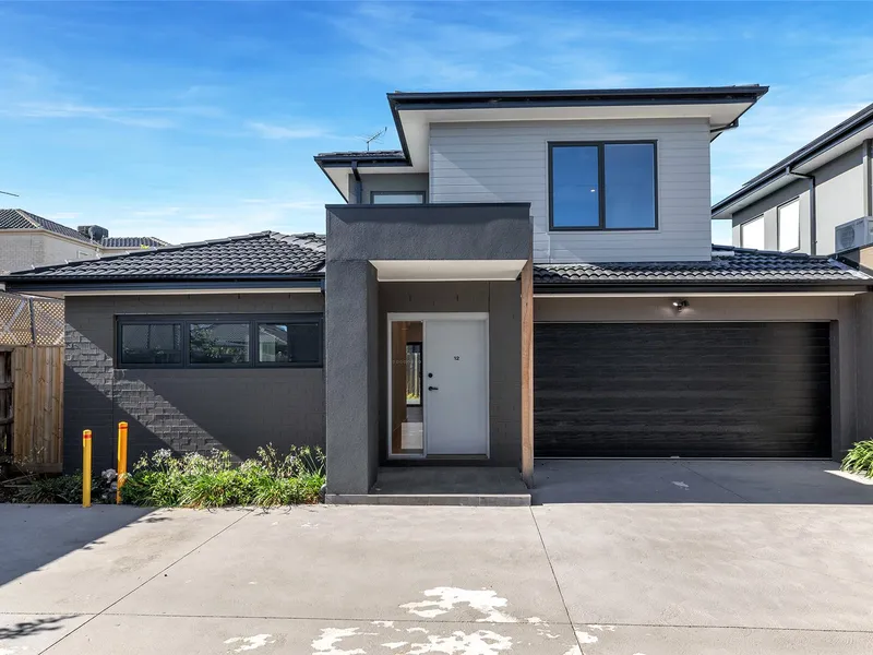 Brand New Court Location Tranquil Abode