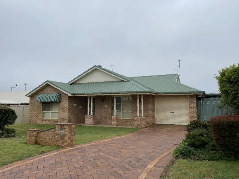 Beautiful Kearneys Spring Position