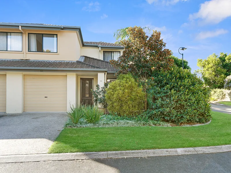 STYLISH TOWNHOUSE - CORNER POSITION