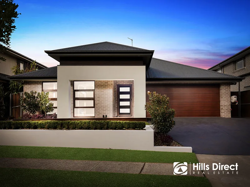 EXPANSIVE FAMILY HOME - 6 MONTHS ONLY