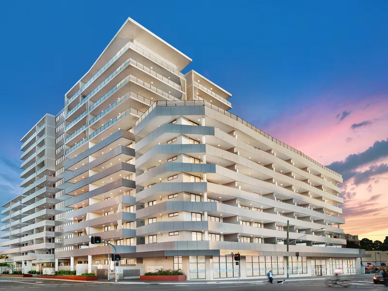 Sophisticated Luxury Living In 'Grand Central' Just Moments To Station