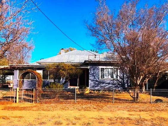 SPACIOUS FAMILY HOME