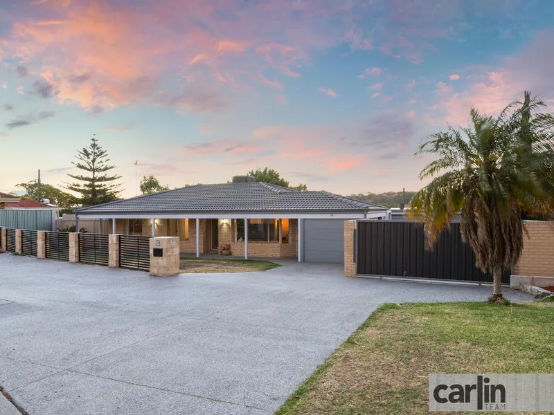 Spacious Entertainer In Quiet & Convenient Location