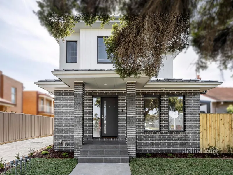 Easy upkeep, premium finishes and a central location