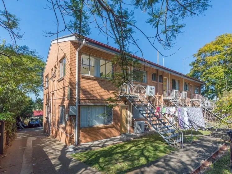 Affordable two bedroom unit in Annerley!