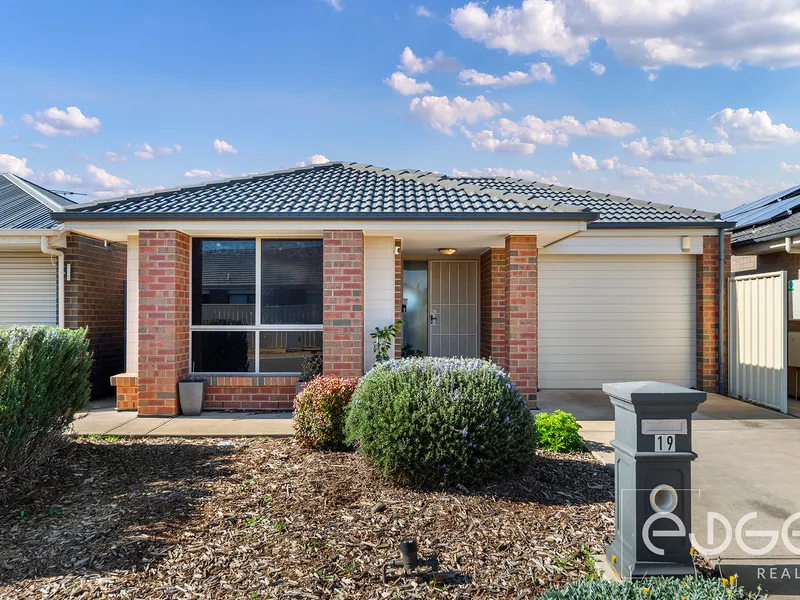 Stylish and Secure Family Haven!