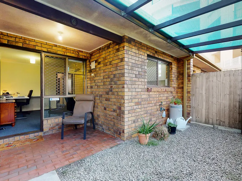 Ground floor unit close to the beach!