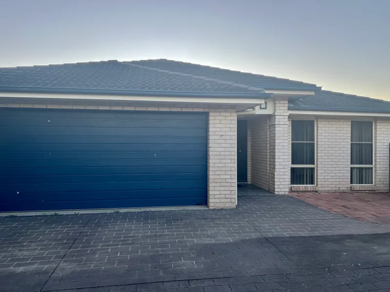 NICE FAMILY HOME IN A QUIET STREET