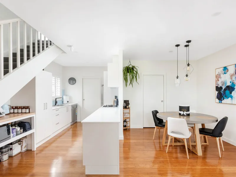 STYLISH TOWNHOUSE IN THE HEART OF TOWN