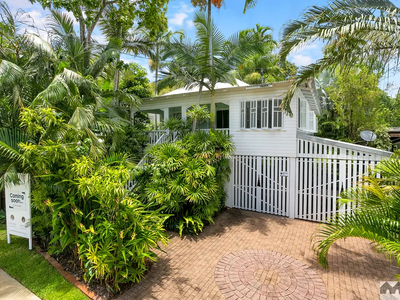 GORGEOUS BEACHSIDE QUEENSLANDER