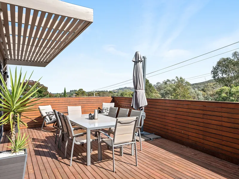 Modern & Sleek Executive Townhouse