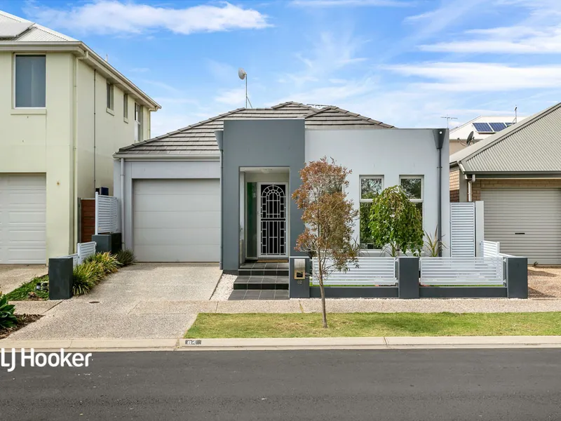 Low Maintenance Home with Waterway Views!
