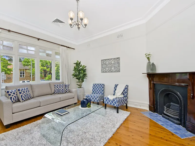 Spacious 4-Bedroom House in Eastwood for Rent