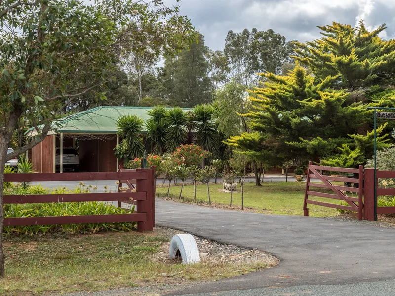 2 Homes on 2.5 Acres