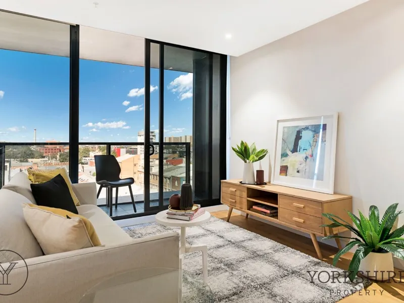 Perfectly Proportioned 2 Bedroom 2 Bathroom