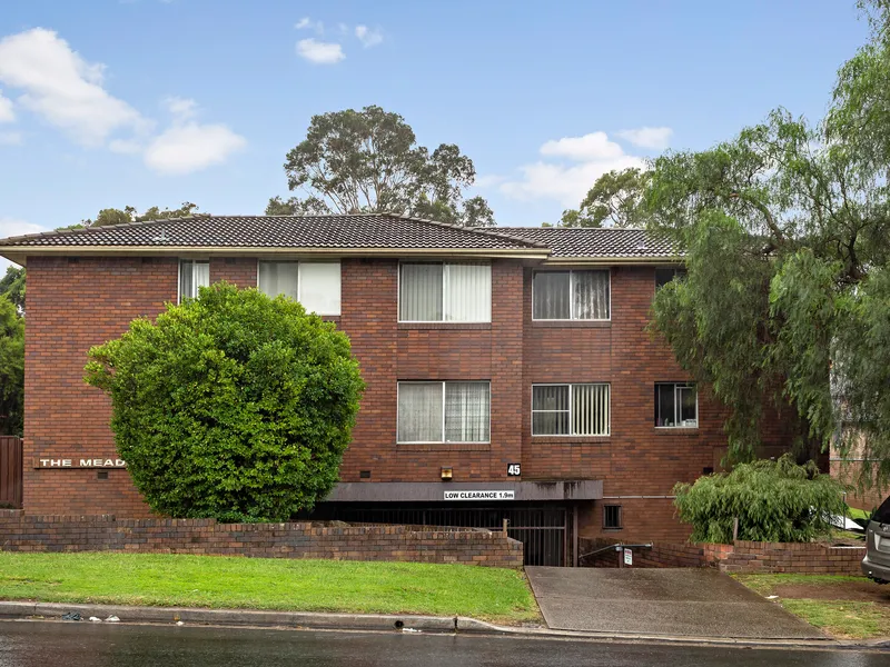 Well-Presented 2 Bedroom Unit