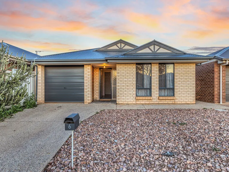 LIVE THE LIFE IN ALMOND GROVE!!