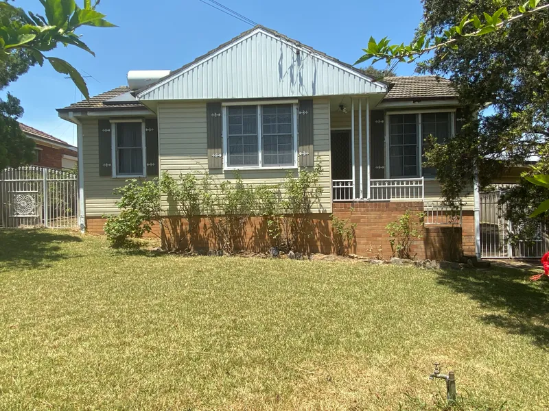 3 Bedroom Home with carport and shed in Kingswood