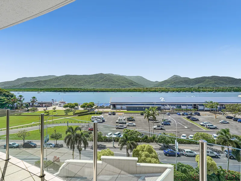 City living at it's absolute best, Jack & Newell